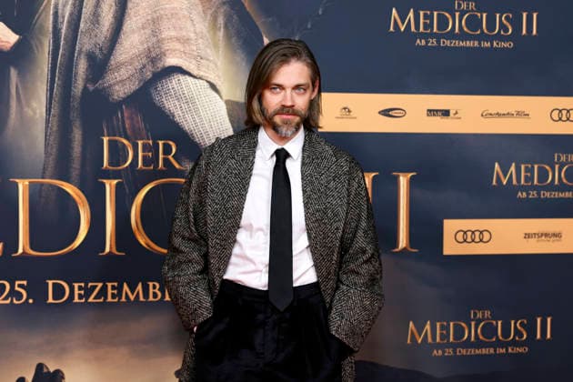 Actor Tom Payne at the world premiere of the film The Medicus II in the Cinedom Cologne, 15 12 2025 NRW Germany Copyright: xChristophxHardtx