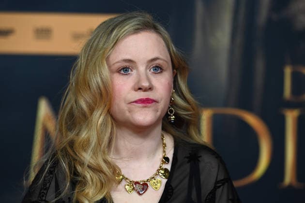 Evelyn CRAVEN, actress, portrait, portrait, portrait, cropped single image, single motif, red carpet, red carpet show, arrival, arrival, film premiere DER MEDICUS 2 on 15 12 2025 at the Cinedom cinema in Cologne,