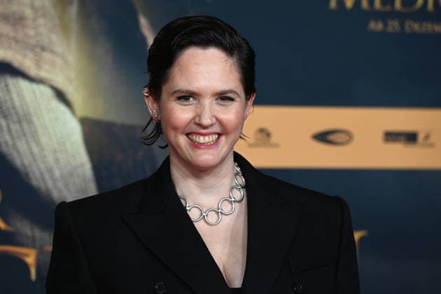 Emily COX, actress, portrait, portrait, portrait, cropped single image, single motif, red carpet, red carpet show, arrival, arrival, film premiere DER MEDICUS 2 on 15 12 2025 at the Cinedom cinema in Cologne,