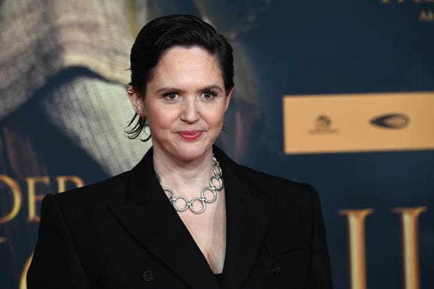 Emily COX, actress, portrait, portrait, portrait, cropped single image, single motif, red carpet, red carpet show, arrival, arrival, film premiere DER MEDICUS 2 on 15 12 2025 at the Cinedom cinema in Cologne,