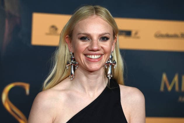 Aine Rose DALY, actress, portrait, portrait, portrait, cropped single image, single motif, red carpet, red carpet show, arrival, arrival, film premiere DER MEDICUS 2 on 15 12 2025 at the Cinedom cinema in Cologne,