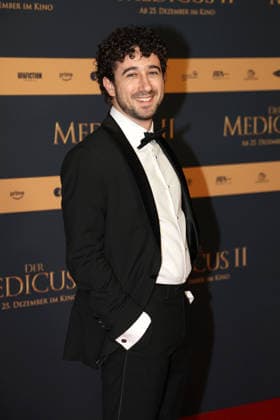 Jaouhar Ben Ayed at the cinema premiere of The Medicus 2 on 15 12 2025 in Cologne The Medicus 2 cinema premiere in Cologne