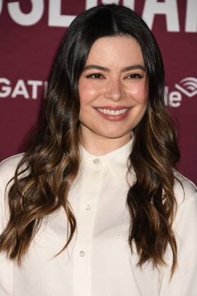 HOLLYWOOD, CA - DECEMBER 15: Miranda Cosgrove at the Los Angeles premiere of The Housemaid on December 15, 2025 at the TCL Chinese Theater in Hollywood, California. Copyright: xJeffreyxMayerx