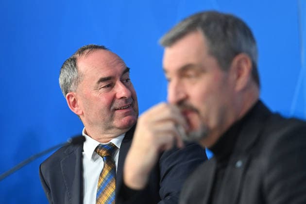 from left Hubert AIWANGER Free Voters, Bavarian Minister of Economic Affairs, Markus SOEDER State Premier of Bavaria and CSU Chairman Portrait, Portrait Press conference of the Bavarian State Government after cabinet meeting on 16 12 2025 in the Prinz Carl Palais in Munich