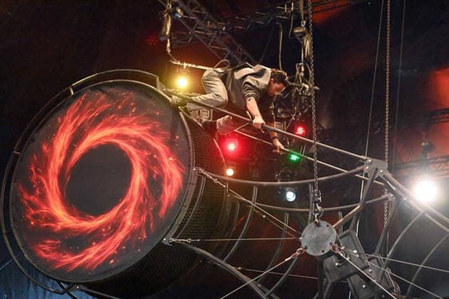 Rene CASSELLI, artist, rehearsing on the wheel of death, rehearsals for the X MAS show of Circus Flic Flac in Duisburg, Circus Flic Flac at the old freight station in Duisburg, 16 12 2025,