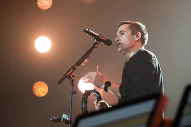 Maldita Nerea performs in Madrid, Spain - 16 Dec 2025 Jorge Ruiz Flores, the singer from the group Maldita Nerea performs during a concert at Movistar Arena in Madrid. Madrid Spain Copyright: xAtilanoxGarciax xSOPAxImagesx photos00136