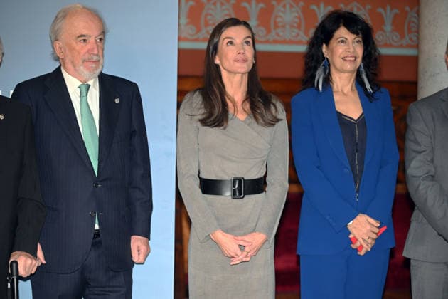 The Queen presides over the commemorative ceremony of the 20th anniversary of Fundación del Espanol Urgente FundéuRAE The director of the RAE, Santiago Munoz Machado, Queen Letizia and the Minister of Equality, Ana Redondo, during the commemorative ceremony of the 20th anniversary of Fundación del Espanol Urgente FundéuRAE, held at the Real Academia Espanola, on December 17, 2025, in Madrid Spain In these twenty years, the Foundation, promoted by the Real Academia Espanola RAE and the EFE Agency, has become one of the main references for Spanish-speaking journalists and, in general, for language professionals in the news world, has become one of the main points of reference for Spanish-speaking journalists and, in general, for language pro  Copyright: xJosÃ xOlivax 7174736