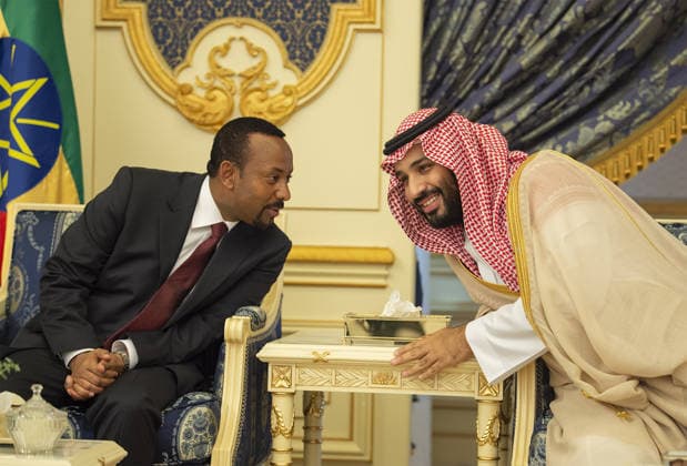 Ethiopian and Eritrean leaders in Saudi Arabia for peace agreement JEDDAH, SAUDI ARABIA - SEPTEMBER 16: (----EDITORIAL USE ONLY – MANDATORY CREDIT - BANDAR ALGALOUD SAUDI KINGDOM COUNCIL HANDOUT - NO MARKETING NO ADVERTISING CAMPAIGNS - DISTRIBUTED AS A SERVICE TO CLIENTS----) Prime Minister of Ethiopia, Abiy Ahmed (L), chats with Crown Prince and Defense Minister of Saudi Arabia Mohammad bin Salman al-Saud (R) during a signing ceremony hosted by Saudi Arabia s King at Al-Salam Royal Palace in Jeddah, Saudi Arabia on September 16, 2018. After twenty years leaders from Ethiopia and Eritrea met following the recent peace process. Suudi Arabistan World. Editorial use only. Please get in touch for any other usage.  Copyright: x2025xAnadoluxSaudixKingdomxCouncilx