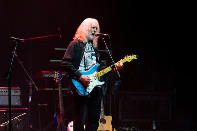 Martin McAloon perfroms live at o2 City Hall, Newcastle, on 18 December 2025 Martin McAloon perfroms live at o2 City Hall, Newcastle, on 18 December 2025, Credit:David Wala Avalon Tyne and Wear, Newcastle upon Tyne  Copyright: xDavidxWalax xAvalonx 1060261130