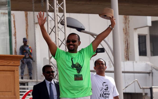 Protest in support of Ethiopian PM Abiy Ahmed in Addis Ababa ADDIS ABABA, ETHIOPIA - JUNE 23: Ethiopian Prime Minister Abiy Ahmed greets the crowd during a demonstration in support of Abiy Ahmed at Meskel Square in Addis Ababa, Ethiopia on June 23, 2018. Addis Abeba Ethiopia. Editorial use only. Please get in touch for any other usage.  Copyright: x2025xAnadoluxMinassexWondimuxHailux