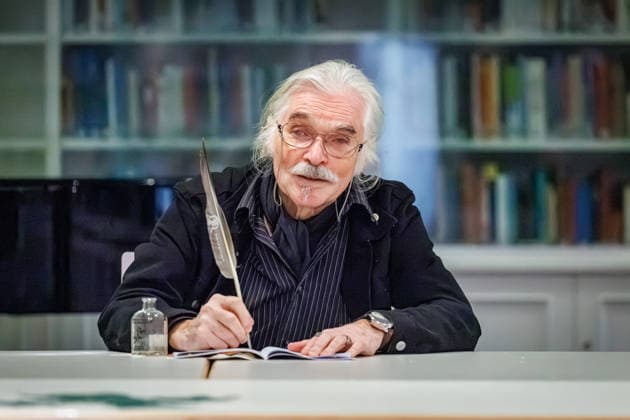 20 12 2025 Düsseldorf Tea Time with Leo Litz at the Heinrich Heine Institute The author, director and film actor Leo Litz from St. Petersburg reads from his book Wie Väterchen Frost dem Osterhasen begegnet Düsseldorf Heinrich Heine Institute, North Rhine-Westphalia Germany
