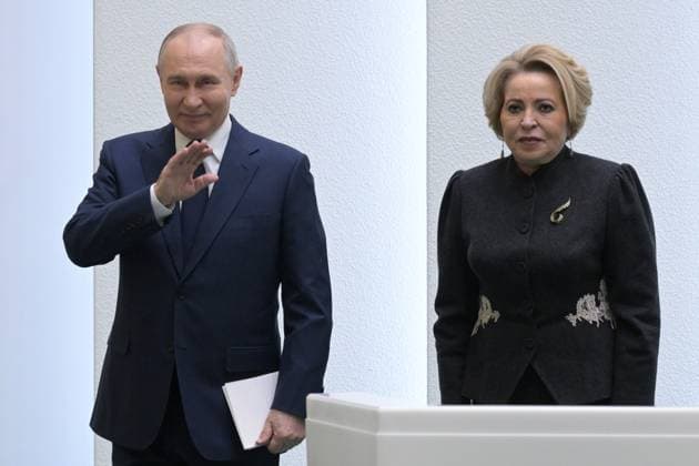 Russia Putin Parliament 9079121 24.12.2025 Russian President Vladimir Putin and Federation Council speaker Valentina Matvienko attend a session at the Federation Council, the upper house of parliament, in Moscow, Russia. Alexey Nikolskiy Sputnik Moscow Russia Copyright: xAlexeyxNikolskiyx