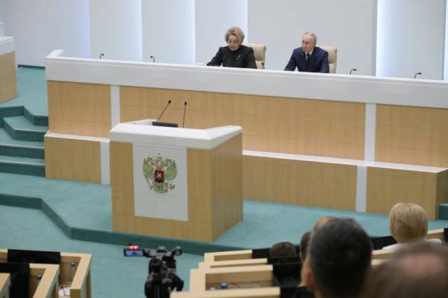 Russia Putin Parliament 9079234 24.12.2025 Russian President Vladimir Putin and Federation Council speaker Valentina Matvienko, left, attend a session at the Federation Council, the Upper House of the Russian Parliament, in Moscow, Russia. Alexey Nikolskiy Sputnik Moscow Russia  Copyright: xAlexeyxNikolskiyx
