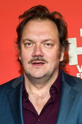 ABBberlin Charly Hübner Huebner actor as guest on the red carpet at the world premiere of the movie DER HELD VOM BAHNHOF FRIEDRICHSTRASSE at Delphi Filmpalast Berlin on 02 12 2025 Berlin Germany