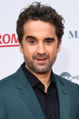 ABBberlin Oliver Wnuk actor on the red carpet at the world premiere of the movie STROMBERG WIEDER ALLES WIE IMMER at Zoo Palast Berlin on 01 12 2025 Berlin Germany