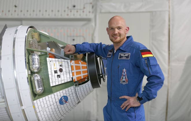 German Chancellor Merkel visits Columbus space laboratory training unit in Cologne COLOGNE, GERMANY - MAY 18: German ESA astronaut Alexander Gerst visits the training unit of the Columbus space laboratory at the European Astronaut training centre of the European Space Agency ESA in Cologne, Germany on May 18, 2016. Germany World. Editorial use only. Please get in touch for any other usage.  Copyright: x2025xAnadoluxInaxFassbenderx