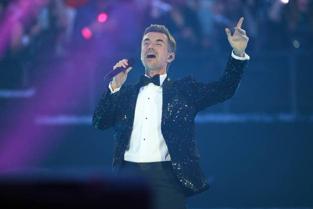 Silvester Schlagerboom 2026 live Die Wunderlichtershow Florian Silbereisen Silvester Schlagerboom 2026 on December 31, 2025 in the basketball arena of FC Bayern Munich, BMW Park Munich