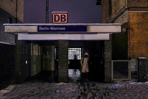 Power cut at Wannsee station, Berlin Zehlendorf Tens of thousands of households have been without power in south-west Berlin since Saturday morning, in sub-zero temperatures and snowfall The reason for this is an attack by left-wing extremists, Vulkan Group Berlin 04 01 2026 Power cut after attack in south-west Berlin