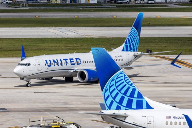United Airlines Boeing 737 MAX 8 aircraft Fort Lauderdale Airport in the United States Fort Lauderdale, United States November 5, 2025 A United Airlines Boeing 737 MAX 8 aircraft with registration N67350 at Fort Lauderdale Airport, United States
