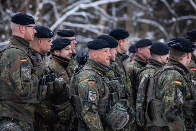 Bundeswehr soldiers of the Lithuanian Armored Brigade stand in formation in Nemencine, 05 01 2026 Nemencine Lithuania Copyright: xJulianexSonntagx