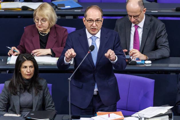 Bundestag Alexander Dobrindt CSU , Federal Minister of the Interior during a questioning of the Federal Government in the German Bundestag on 14 01 2026 in Berlin Berlin Berlin Germany Bundestag