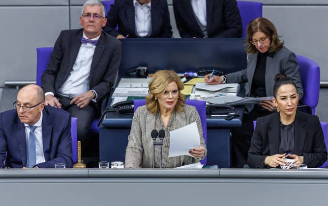 Bundestag Bundestag President Julia Klöckner at a questioning of the Federal Government in the German Bundestag on 14 01 2026 in Berlin Berlin Berlin Germany Bundestag
