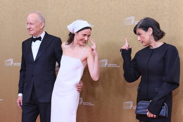 European Film Awards 2026 Red Carpet and Award Ceremony Stellan Skarsgard, Renate Reinsve, Megan Everett, European Film Awards 2026, Haus der Kulturen der Welt, Berlin Date 17 01 2026 Copyright: xEventpressxKratschx