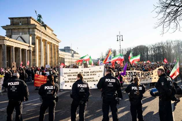 Solidarity demonstration for the protesting people in Iran in Berlin On 18 January 2026, several hundred people marched from the Brandenburg Gate to the Rotes Rathaus in Berlin, loudly condemn
