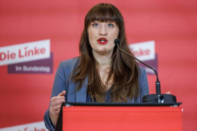 Statement Die Linke Heidi Reichinnek Die Linke at a statement on 27 01 26 in Berlin Berlin Berlin Germany Reichstag