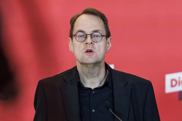 Statement Die Linke Soeren Pellmann Die Linke at a statement on 27 01 26 in Berlin Berlin Berlin Germany Reichstag