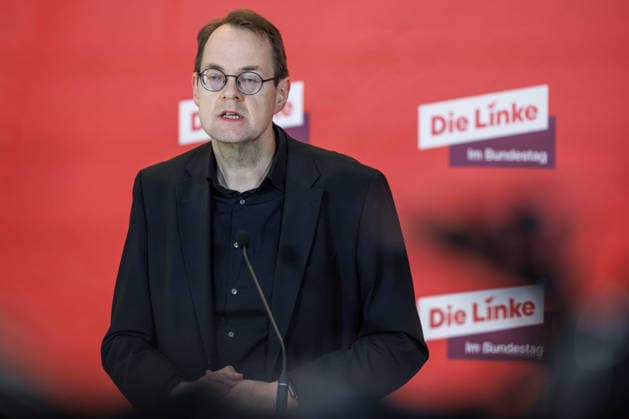 Statement Die Linke Soeren Pellmann Die Linke at a statement on 27 01 26 in Berlin Berlin Berlin Germany Reichstag