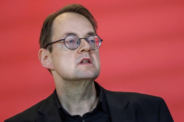 Statement Die Linke Soeren Pellmann Die Linke at a statement on 27 01 26 in Berlin Berlin Berlin Germany Reichstag