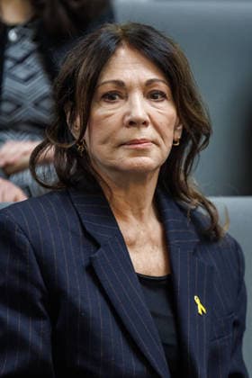 Special event to mark the Day of Remembrance of the Victims of National Socialism Special event to mark the Day of Remembrance of the Victims of National Socialism held at the German Bundestag on 28 01 26 in Berlin Iris Berben as a guest at the Bundestag Berlin Berlin Germany Bundestag