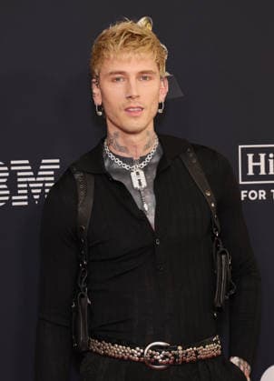 68th Grammy Awards - Pre-Grammy Gala & Grammy Salute to Industry Icons Honoring Avery Lipman & Monte Lipman Featuring: mgk, Machine Gun Kelly Where: Los Angeles, California, United States When: 01 Feb 2026 Credit: Faye s Vision Cover Images EDITORIAL USE ONLY. NOT FOR USE BY NEWSPAPERS BASED IN THE UK. Copyright: xx coverimg55430395