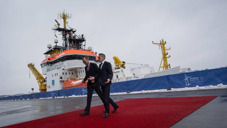 Federal Chancellor Friedrich Merz, left, receives Dick Schoof, Prime Minister of the Netherlands, in front of the multifunctional ship Neuwerk 3rd North Sea Summit 2026 in Hamburg, Germany 3 North Sea Summit 2026 in Hamburg, Germany, Hamburg Hamburg Germany Cruise Center Baakenhöft