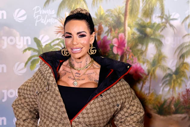 Influencer Gina Lisa Lohfink comes to the season premiere of Promis unter Palmen by Joyn and Sat 1 at the Cinenova cinema in Cologne, 04 02 2026 NRW Germany Copyright: xChristophxHardtx