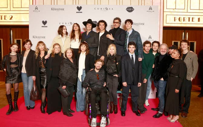 Entertainment Bilder des Tages #2 Jeremy Kapone, Oscar Al Hafiane, Théo Delincak, Stephanie Murat, Vincent Elbaz, Nathan Japy, Pauline Briand, Thaïs Dumas, Sophie Meister, Lisa Azuelos, Isaline Prevost Radeff, Thaïs Alessandrin, Françoise Fabian, Sophie Marceau, Théo Augier, Victor Belmondo, Alexandre Kominek, Éric Laugérias, Paul Deby, Paola Locatelli, Gaspard Meier Chaurand Avant première du film Lol 2 0 au Grand Rex à Paris le 4 février 2026 Christophe Aubert Bestimage Preview screening of the film Lol 2 0 at the Grand Rex cinema in Paris on 4 February 2026 Paris France Copyright: xChristophexAubertxviaxBestimagexChristophexAubertxviaxBestimagex