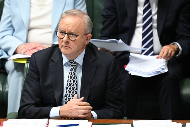 QUESTION TIME, Australian Prime Minister Anthony Albanese reacts during House of Representatives Question Time at Parliament House in Canberra, Monday, February 9, 2026. ( NO ARCHIVING CANBERRA AUSTRALIAN CAPITAL TERRITORY AUSTRALIA  Copyright: xLUKASxCOCHx 20260209180196966869