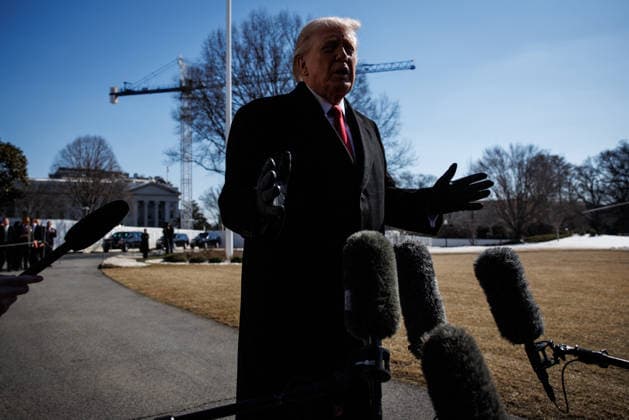 DC: President Donald Trump and First Lady Melania Trump Depart White House U.S. President Donald Trump speaks to reporters before departing from the South Lawn of the White House in Marine One on February 13, 2026 in Washington, D.C. The President and First Lady are heading to Fort Bragg in North Carolina to meet with U.S. military families before heading to the Presidents private club, Mar-a-Lago in Palm Beach, Florida for the weekend. (Photo by Samuel Corum Pool ABACAPRESS.COM) Washington DC United States  Copyright: xPool ABACAx