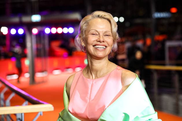 Berlinale Berlinale, 76 Berlin International Film Festival 2026 Photo Call red Carpet ROSEBUSH PRUNING Pamela Anderson on the Red Carpet Film Premiere Berlinale, 76 Berlin International Film Festival 2026, 14 02 2026 Press Photo Roger Buerke Copyright: xEibner-Pressefoto RogerxBuerkex EP_RBE
