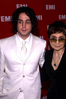 EMI GRAMMY TR Jan. 1, 1980 - K34542TR 2 8 04. EMI POST GRAMMY PARTY .LOS ANGELES COUNTY MUSEUM OF ART WILSHIRE BLVD..SEAN LENNON & MOTHER YOKO ONO. TOM RODRIGUEZ 2004 Copyright: xTomxRodriguezx