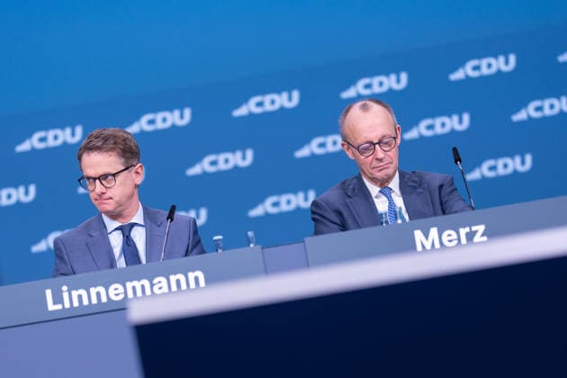 Federal Chancellor Friedrich Merz on the right with his Secretary General Carsten Linnemann on the stage of the Federal Party Congress 38 Party Congress of the CDU Germany in Stuttgart, February 2026, Stuttgart Baden Württemberg Germany Trade fair