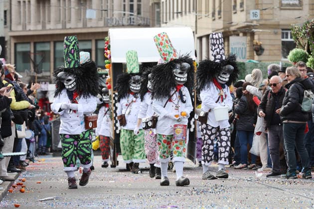 23 02 2026 Basel, SWITZERLAND, Basel Street Carnival 2026 Participants on the road at the Cortege