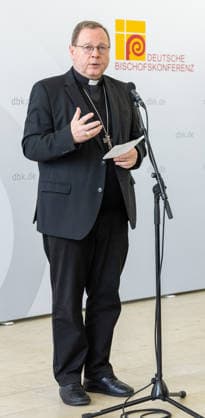 Wuerzburg, Burkardushaus, 23 02 2026, The German Bishops Conference 2026 Picture Chairman of the German Bishops Conference, Bishop Dr. Georg Baetzing with the press statement Copyright: HMBxMedia xJulienxBecker