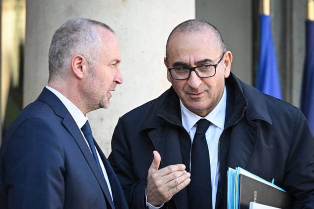 Council of Ministers at the Elysee Palace FA French Minister of the Interior Laurent Nunez and French Deputy Minister for the Relations with the Parliament Laurent Panifous exit the Elysee Palace after the Council of Ministers in Paris, on February 25, 2026. Photo by Firas Abdullah ABACAPRESS.COM Paris Île-de-France France  Copyright: xAbdullahxFiras ABACAx