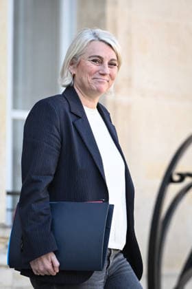 Council of Ministers at the Elysee Palace FA French Minister of Health, Families, Autonomy and Disabled people Stephanie Rist exits the Elysee Palace after the Council of Ministers in Paris, on February 25, 2026. Photo by Firas Abdullah ABACAPRESS.COM Paris Île-de-France France  Copyright: xAbdullahxFiras ABACAx
