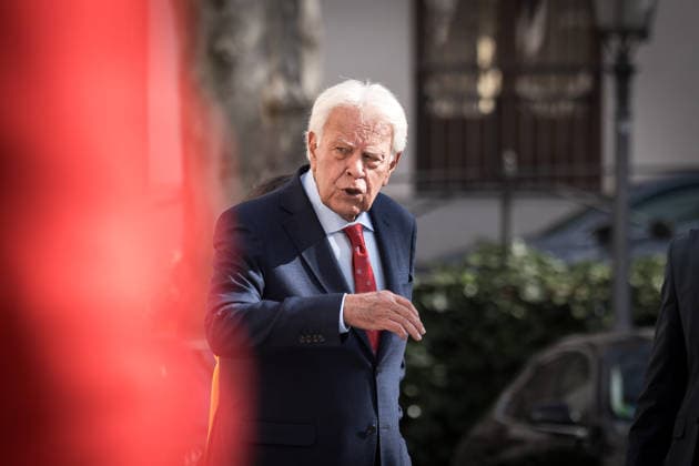 The King attends the presentation of the book El Rey by Manuel García Pelayo Former Prime Minister Felipe González, during the presentation of the book El Rey by Manuel García Pelayo, at the Senate, on February 25, 2026, in Madrid Spain The presentation of the book El Rey, by Manuel García Pelayo, coincides with the commemoration of the 35th anniversary of the death of the author 25 FEBRUARY 2026 BOOK PRESENTATION Diego Radamé Madrid Madrid Madrid Spain  Copyright: xDiegoxRadamÃ sx 7320652