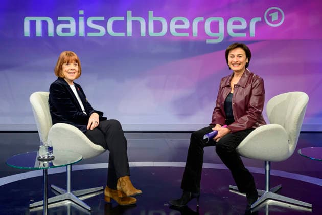 GER, Berlin, studio, guest on maischberger, political talk show, TV, format, with host Sandra Maischberger, Das Erste, from Adlershof at Studio 20, pictured from left Gisele Pelicot, Sandra Maischberger, pre recording, February 25, 2026, Copyright: HMBxMedia UwexKoch