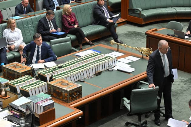 QUESTION TIME, Leader of the Opposition Angus Taylor and Prime Minister Anthony Albanese before Question Time in the House of Representatives at Parliament House in Canberra, Monday, March 2, 2026. ( NO ARCHIVING CANBERRA AUSTRALIAN CAPITAL TERRITORY AUSTRALIA  Copyright: xMICKxTSIKASx 20260302182421239110