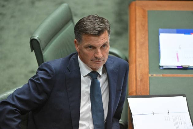 QUESTION TIME, Leader of the Opposition Angus Taylor during Question Time in the House of Representatives at Parliament House in Canberra, Monday, March 2, 2026. ( NO ARCHIVING CANBERRA AUSTRALIAN CAPITAL TERRITORY AUSTRALIA  Copyright: xMICKxTSIKASx 20260302132296608379